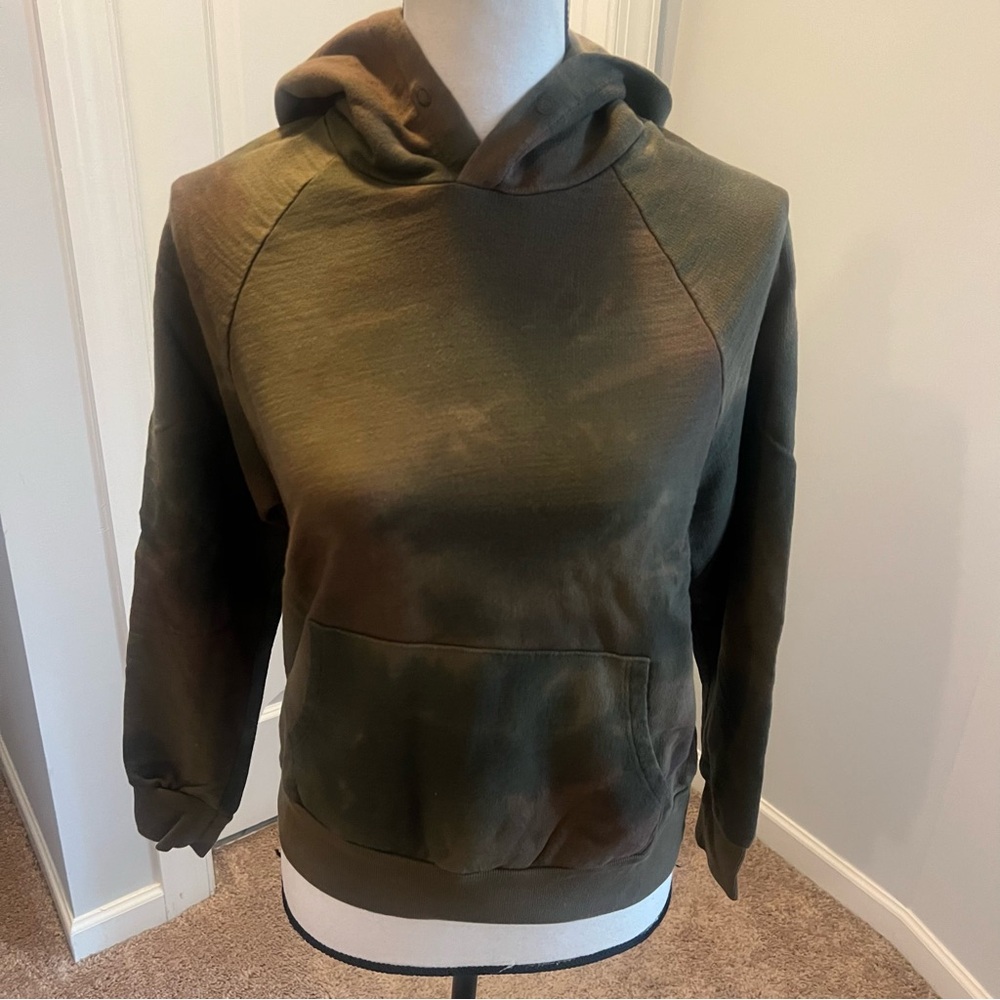 Cali Tie Dye Hoodie
AG. SIZE XSMALL. NWT